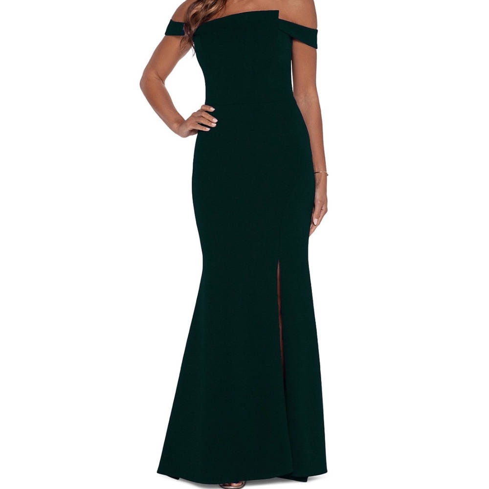 Evening gown in the color Pine